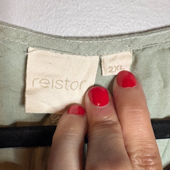 Resitor Romp and Play Romper in Light Olive - Picture 4 of 5